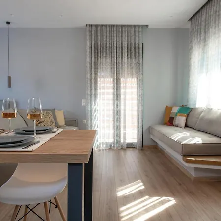 Melcon Luxury Suites Parga Exterior photo