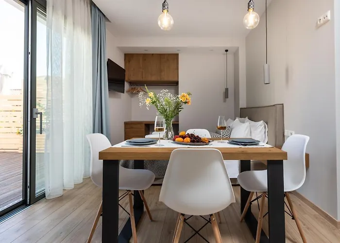 Melcon Luxury Suites